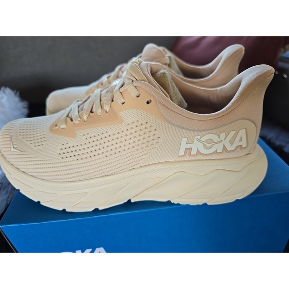Hoka One One W Arahi 7 Size 7 Women's New With Box - Picture 1 of 10